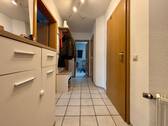 Flur - Etagenwohnung mit 75,40 m&sup2; in Dotternhausen zur Miete
