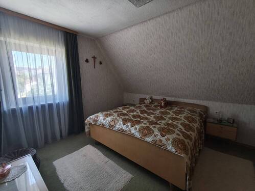 Zimmer 4 - 