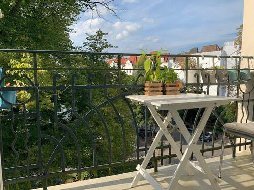 Balkon mit Weitblick - 2 Zimmer Etagenwohnung in Hamburg