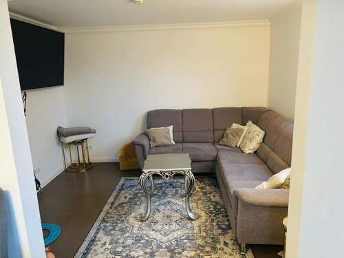 7f9e6e24-7d49-4a7b-a412-199c1902cbc8.jpg - 