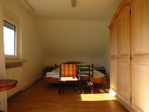 Schlafzimmer 1. OG - 