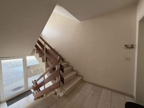 Treppenhaus - Etagenwohnung mit 86,00 m&sup2; in Bad Salzuflen zum Kaufen