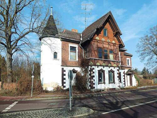 Ehemalige Ausflugsgaststätte „Weidmannsheil“ - Ehemalige Ausflugsgaststätte „Weidmannsheil“ mit großem Grundstück in Bernburg