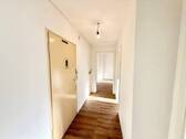 Langer Flur für Garderobe bzw. Schränke - 