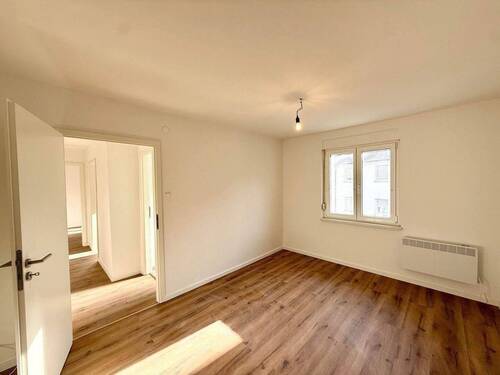 Helles WG Zimmer 1 - 2 Zimmer Etagenwohnung in Nürnberg
