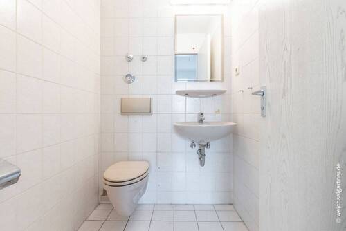 Gäste-WC im Dielenbereich - 