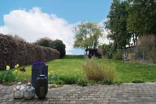 Garten Ansicht 1 - 5 Zimmer Doppelhaushälfte zum Kaufen in Neuss