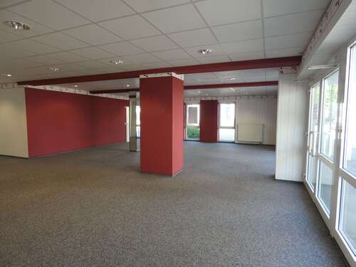 Foto 2 - Büro mit 175,50 m&sup2; in Langenau zur Miete
