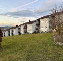 Schon frei und ohne Provision! Tolle 4-Zimmer-Wohnung mit 2 eigenen Gartenanteilen, Terrasse und Südwestloggia, ca. 101,6 qm im Erdgeschoss - Dietersheim