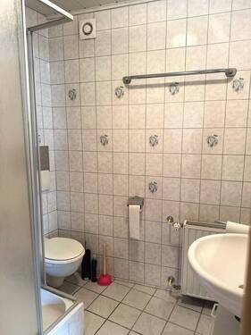 DU/WC - 