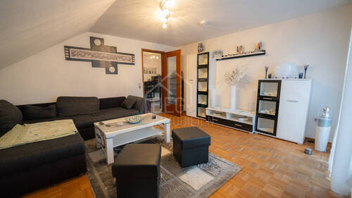Wohnzimmer - 3 Zimmer Etagenwohnung zum Kaufen in Murrhardt