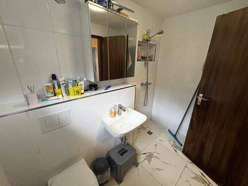 Bild 3 - 5 Zimmer Mehrfamilienhaus, Wohnhaus in Contwig