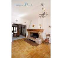 Stilvolle Doppelhaushälfte auf 927 m² herrlichem Areal!! - Bexbach