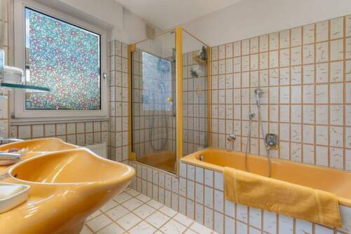 Bad - Bungalow in Köln