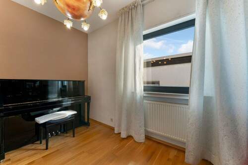 Arbeitszimmer - Bungalow mit 152,00 m&sup2; in Köln zum Kaufen