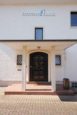 1 - Für die große Familie! Stilvolle Doppelhaushälfte auf 927 m² herrlichem Areal!!