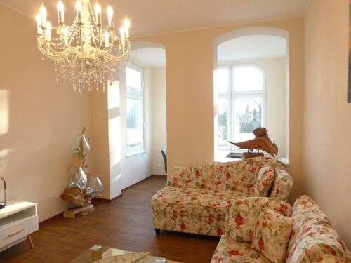 Wohnzimmer - Etagenwohnung mit 65,20 m&sup2; in Heringsdorf zum Kaufen