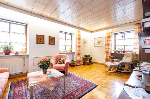 Wohnbereich EG - Ansicht 1 - 9 Zimmer Mehrfamilienhaus, Wohnhaus zum Kaufen in Volkach