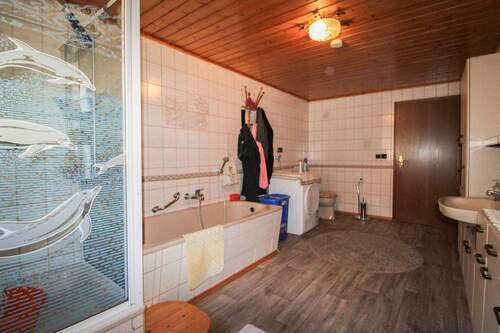 Badezimmer OG Bild 2 - 