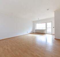 DIETZ: Provisionsfreie 4 Zi. ETW im 5. OG mit Aufzug, Loggia, Keller, eigener Garage! SOFORT FREI! - Rodgau Nieder-Roden