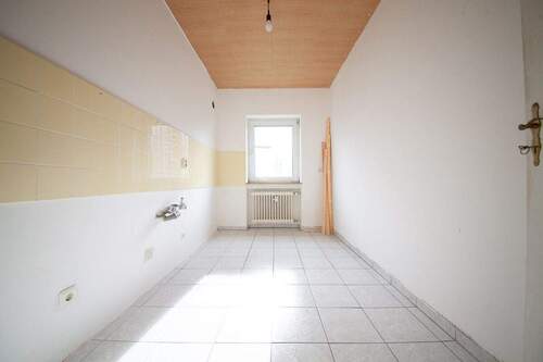 Küche - 4 Zimmer Etagenwohnung in Rodgau