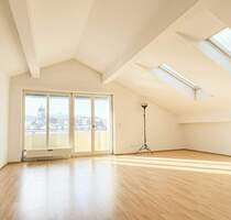 Außergewöhnliche Dachgeschosswohnung in zentraler Lage mit Bergpanorama - Garmisch-Partenkirchen