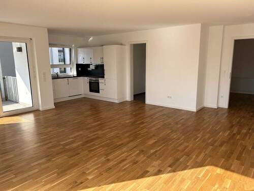 Wohnen/Küche - Etagenwohnung mit 115,00 m&sup2; in Liederbach zur Miete