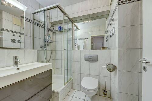 Badezimmer 1 - 