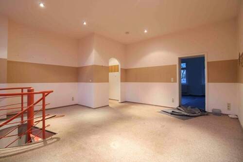 Esszimmersicht auf Flur und Schlafzimmer - 