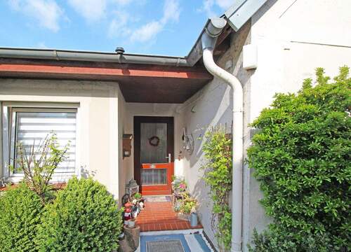 Hauseingang - Doppelhaushälfte mit 73,00 m&sup2; in Bad Segeberg zum Kaufen
