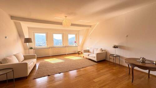 Wohnen - 4 Zimmer Etagenwohnung zur Miete in Baden-Baden