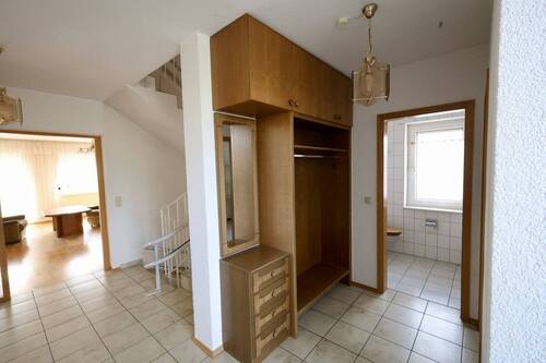 Flur - 4 Zimmer Einfamilienhaus in Malsch