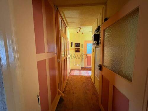 Flur - Mehrfamilienhaus, Wohnhaus mit 149,60 m² in Neustadt in Sachsen zum Kaufen