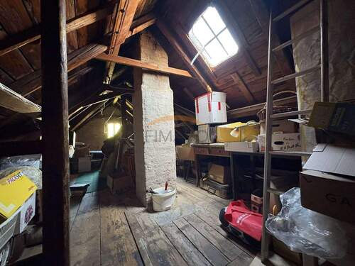 Dachboden ausbaubar - 