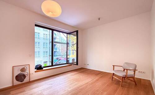 Wohnbereich - 2 Zimmer Etagenwohnung zum Kaufen in Berlin