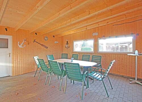 Raum im Nebengebäude - 