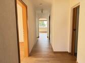 Flur - 3 Zimmer Etagenwohnung in Steinbach (Taunus)