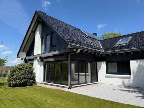 Whg.1-Terrasse - 4 Zimmer Doppelhaushälfte zur Miete in Heide / Süderholm