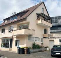 Helle Wohnung in Bernhausen: 4 Zi-Wohnung mit großer Terrasse, Balkon, EBK & Stellplatz! Sofort frei - Filderstadt / Bernhausen