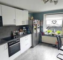 Gepflegtes Reihenhaus im Bremer Westend mit neuwertiger Einbauküche & großem Sonnenbalkon. - Bremen