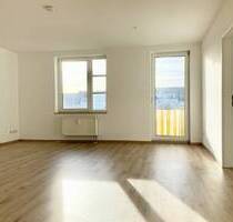 Wohlfühlen in Chemnitz - Helle 1-Zimmer-Wohnung mit Balkon & TG-Stellplatz