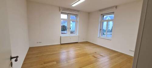 Raum 2 - Ihr neuer Standort für Büro oder Praxis in Freiburg St. Georgen