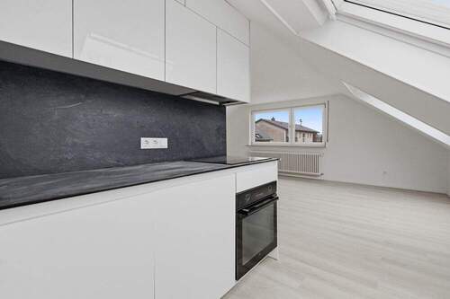 Küche - Traumhafte 2-Zimmer-Dachgeschosswohnung in Karlsruhe-Neureut- Erstbezug nach Sanierung!