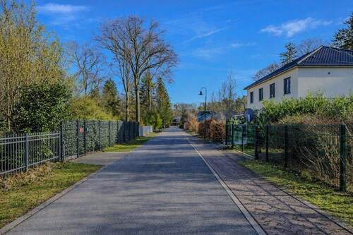 anliegende Straße - 