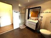 Badezimmer EG - Einfamilienhaus mit 160,00 m&sup2; in Gersheim zum Kaufen