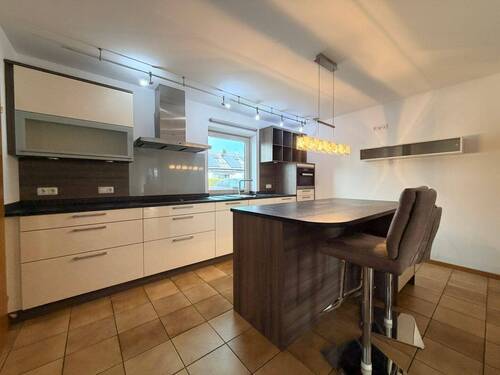03 EG Küche mit Essplatz 01 - Einfamilienhaus mit 210,00 m&sup2; in Oberndorf a.Lech zur Miete