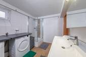 Waschküche mit sep. Dusche - 