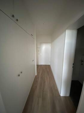 Flur Flamweg 65 0534-0-81.jpg - 2 Zimmer Etagenwohnung zur Miete in Elmshorn