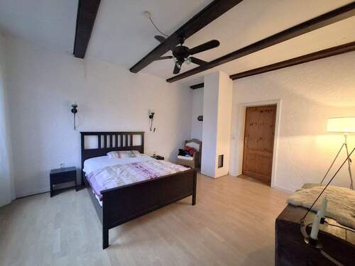 Schlafzimmer Wohnhaus.jpg - 