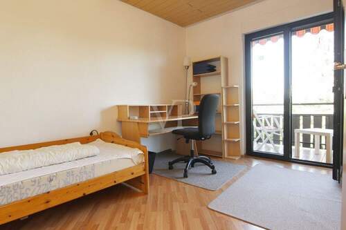 Zimmer 2 im Obergeschoss - 